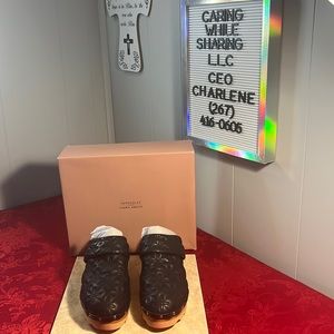 Brand, new, Ashley Laura aerosol clog